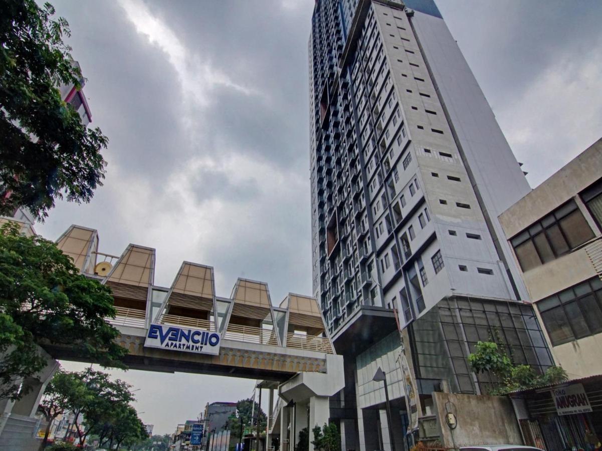 Oyo 90339 Evenciio Apartment Syariah Depok Exteriér fotografie
